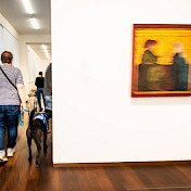 Führung im Kunstmuseum an Vertrauenshundeseminar